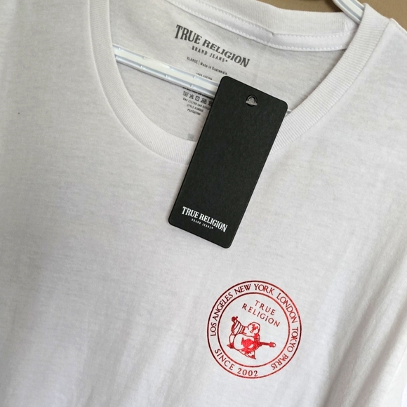 Brand New White and Red Fleck True Religion T Shirt Size XL - Picture 2 of 2